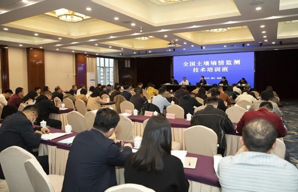 全国推动泥土墒情监测技术，lewin乐玩官网助力绿色农业现代化发展