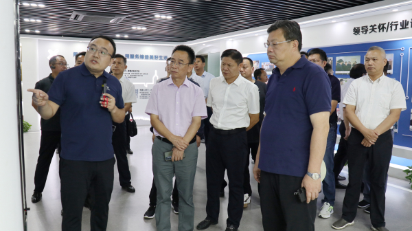 湖北省鄂州市委常委、副市长卢辉一行莅临lewin乐玩官网调查调研