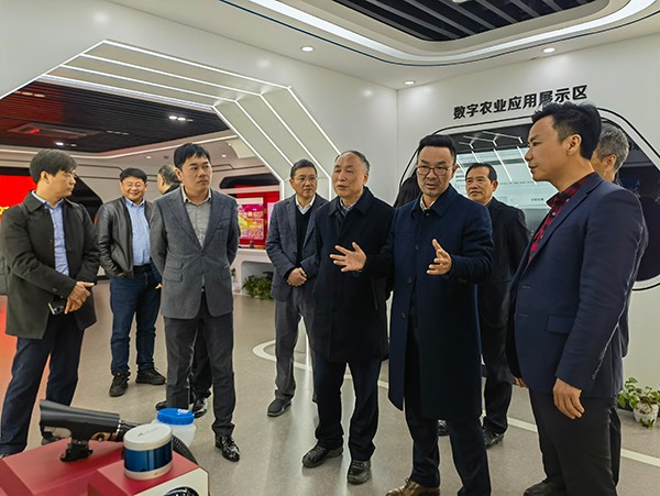 浙江大学堂友总会村落振兴分会会长一行莅临lewin乐玩官网调研领导