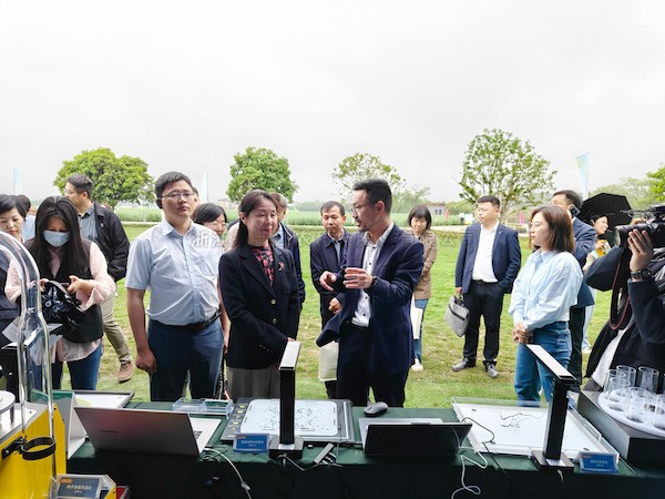 全国种类登记技术培训班暨油菜种类现场观摩进行，lewin乐玩官网助力发展种业新质出产力