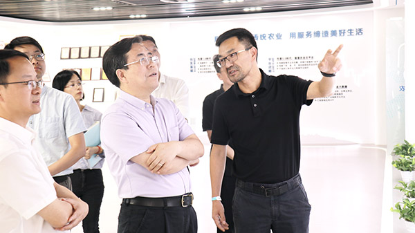 应义斌教授一行参观lewin乐玩官网数字三农展厅